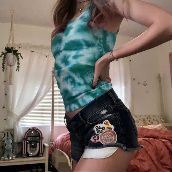 Patch Shorts - Picture 2 of 5